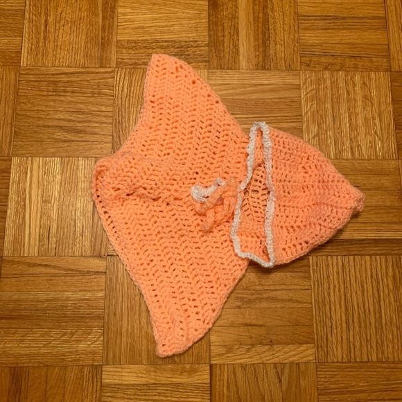 Adorable Vintage Hand Crotched Hooded Cape - Picture 1 of 3